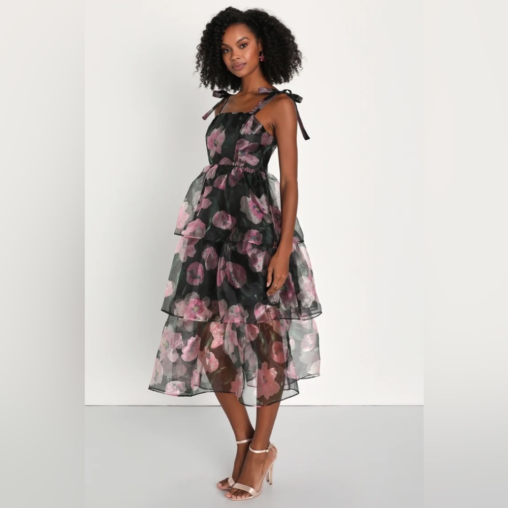 Lulus Women’s Small Black Floral Homecoming‎ Wedding Guest Tiered Midi Dress